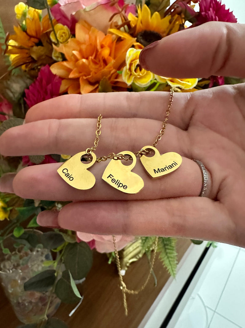 Colar de Corações Amor Eterno